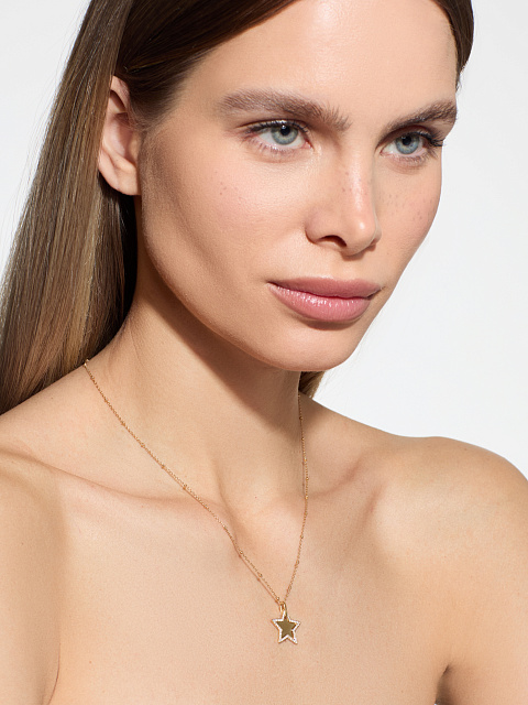 Колье с кулоном в виде звезды из желтого золота, 2 Колье с кулоном в виде звезды из желтого золота, 2