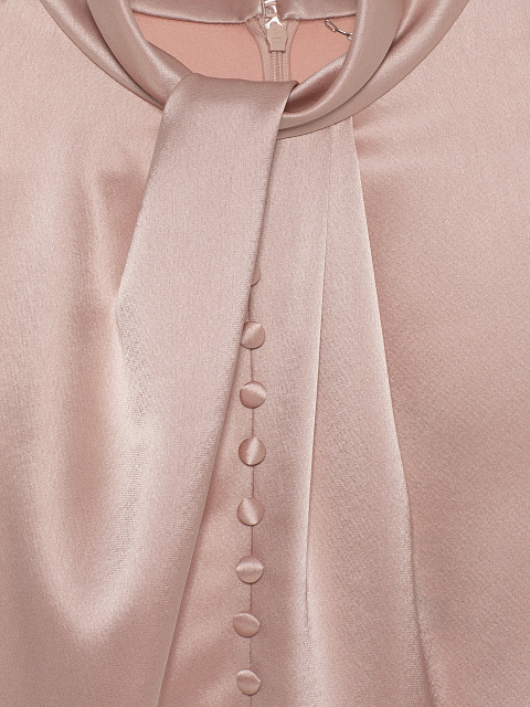 Пудровое платье из шелка с манжетами из меха норки, 4