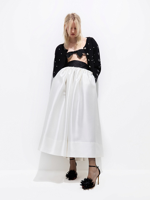 Белая юбка-миди, 1