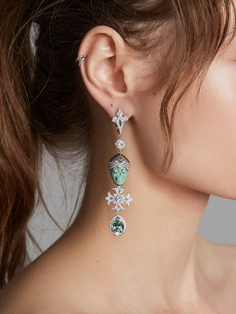 Серьги-черепа из белого золота, резной бирюзы с турмалинами и бриллиантами, 5 Серьги-черепа из белого золота, резной бирюзы с турмалинами и бриллиантами, 5