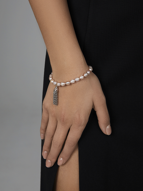 Браслет с кистью из серебра и розового жемчуга, 2