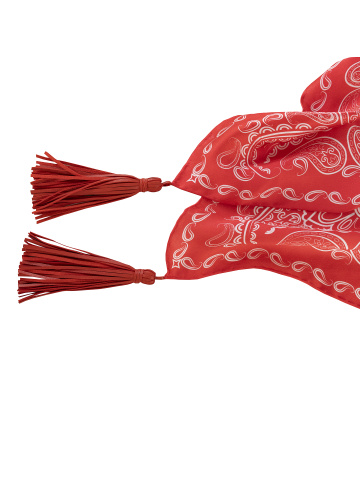Красный шелковый платок, 2