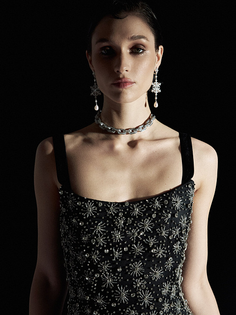 Черное платье-макси из фатина с кристаллами, 7