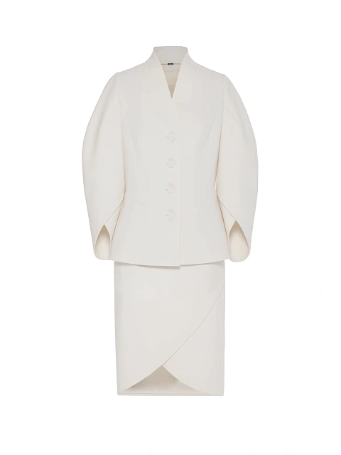 Белый костюм из хлопка с юбкой-мини, 1