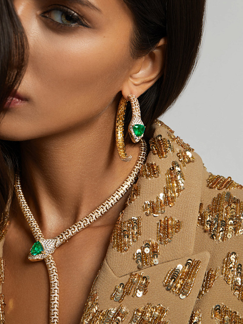 Хупсы из золота с изумрудами огранки «триллион» и бриллиантами, 7 Хупсы из золота с изумрудами огранки «триллион» и бриллиантами, 7