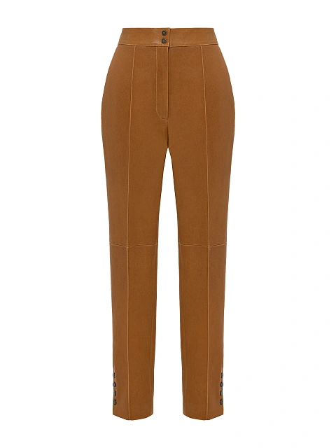 Коричневый кожаный костюм-двойка из приталенного жакета и брюк со стрелками, 3