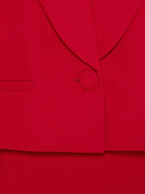 Красный костюм-двойка из жакета и юбки-мини, 11