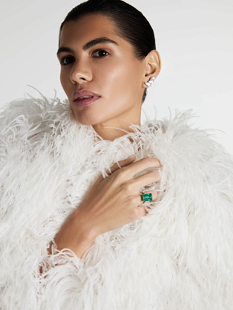 Кольцо из белого золота с изумрудом в огранке «октагон», 3 Кольцо из белого золота с изумрудом в огранке «октагон», 3