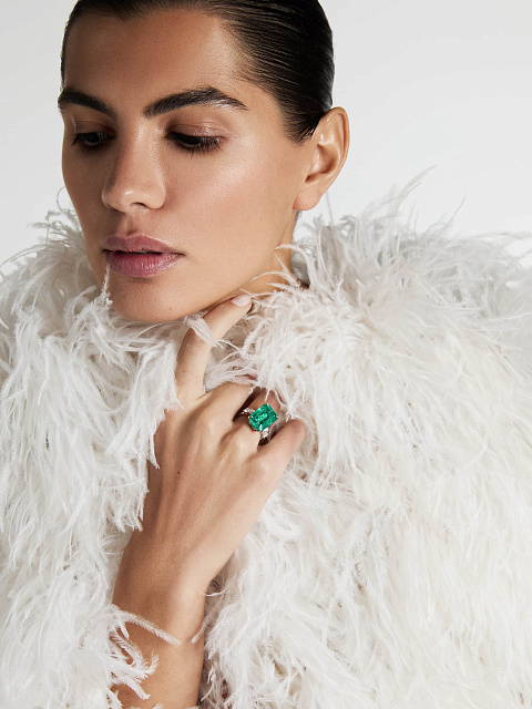 Кольцо из белого золота с изумрудом в огранке «октагон», 2 Кольцо из белого золота с изумрудом в огранке «октагон», 2