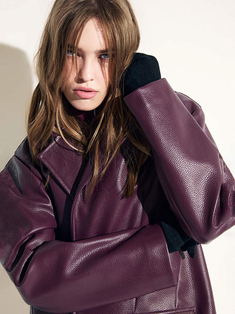 Бордовый однобортный жакет из эко-кожи, 2