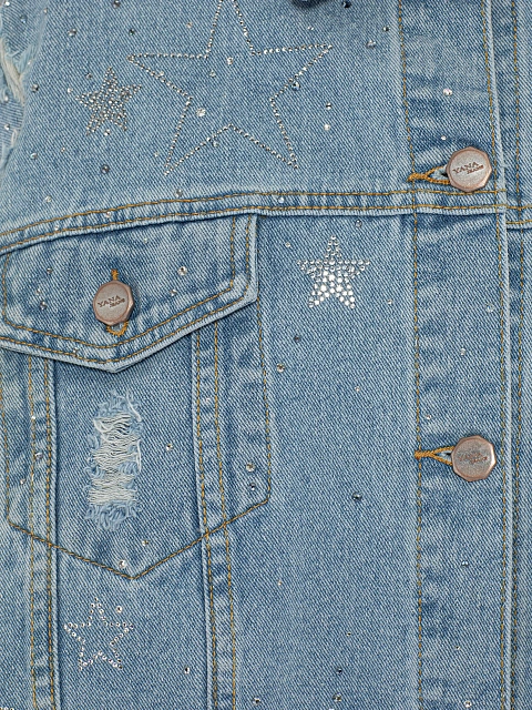 Голубая укороченная джинсовка с рваным низом и стразами, 3