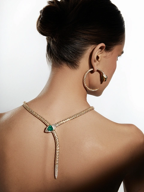 Хупсы из золота с изумрудами огранки «триллион» и бриллиантами, 6 Хупсы из золота с изумрудами огранки «триллион» и бриллиантами, 6