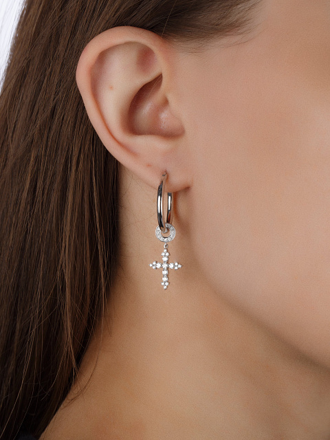 Хупсы с подвесками-крестами из белого золота и бриллиантов круглой огранки, 2 Хупсы с подвесками-крестами из белого золота и бриллиантов круглой огранки, 2