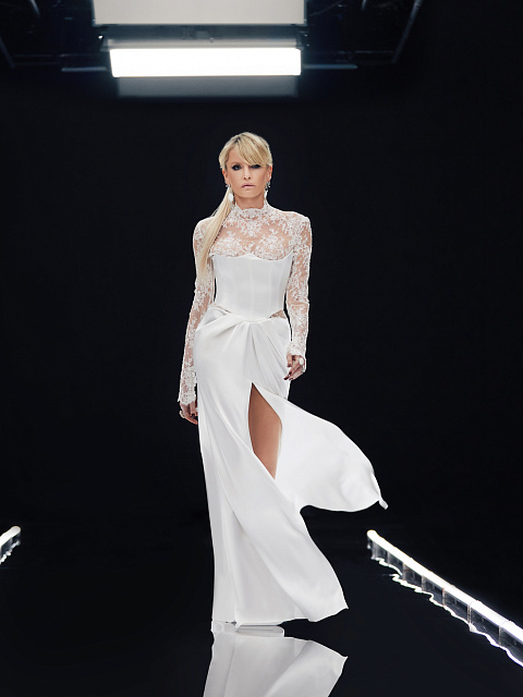 Белое платье-макси из шелка с кружевом и бисером, 4