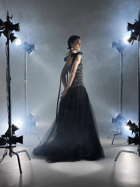 Черное платье-макси из фатина с кристаллами, 6