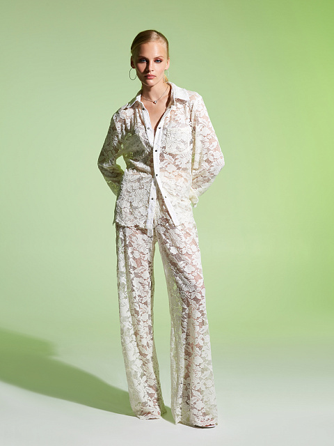 Молочно-белый кружевной костюм из рубашки и брюк, 8