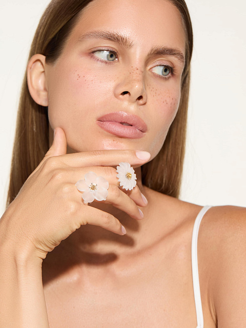 Кольцо с цветком из резного кварца и цитрином, 3