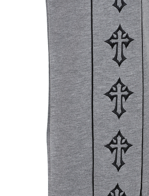 Серый костюм с укороченной толстовкой и вышивкой в виде крестов, 5 Серый костюм с укороченной толстовкой и вышивкой в виде крестов, 5