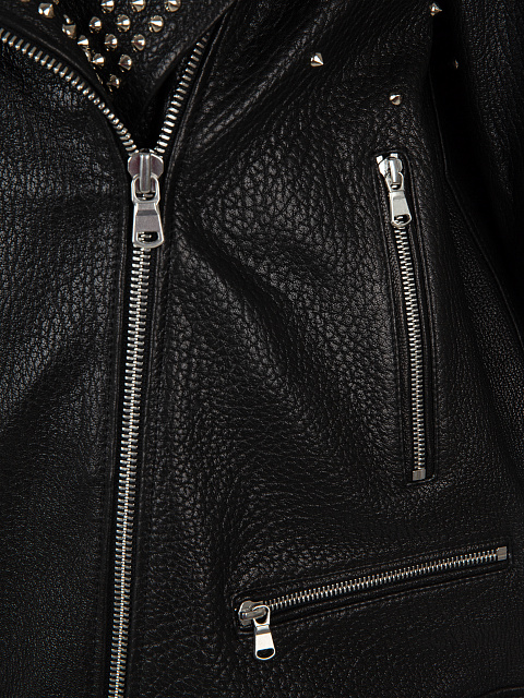 Объемная черная косуха с шипами, 3