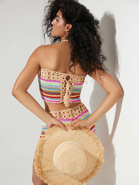 Бежевый комплект из топа и шорт в технике кроше, 6