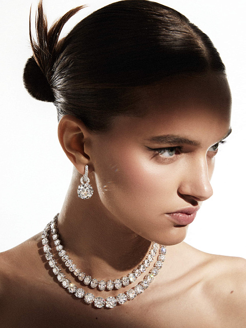 Колье из белого золота с бриллиантами овальной огранки, 2 Колье из белого золота с бриллиантами овальной огранки, 2