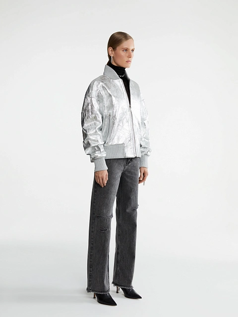 Серебристый бомбер из мятой кожи, 3