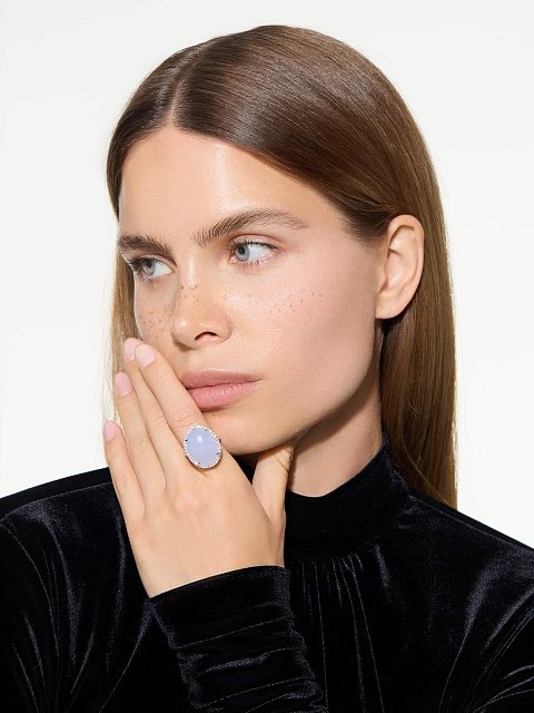 Кольцо из белого золота с халцедоном и бриллиантами, 4