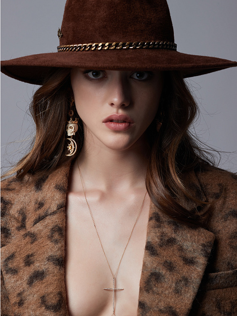 Длинные серьги из желтого золота с цитринами, сапфирами и черепами из бивня мамонта, 4