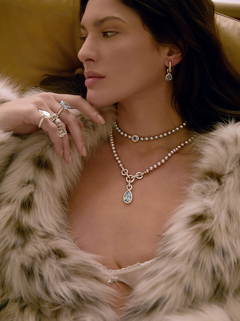 Серьги из белого золота с голубым бриллиантом, 3