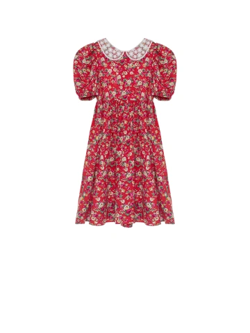 Красное детское платье с цветочным принтом и кружевным воротником, 1