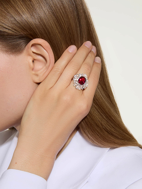 Кольцо из белого золота с родолитом и бриллиантами, 4