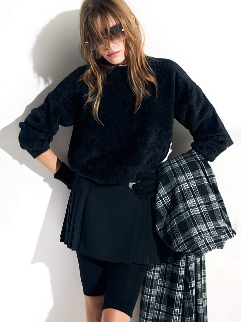 Черный вязаный джемпер из трикотажа, 2