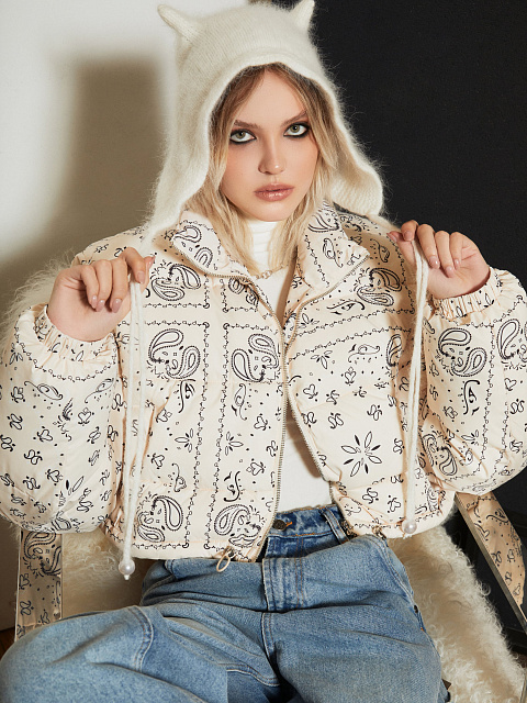 Белая шапка с ушками из ангоры, 4 Белая шапка с ушками из ангоры, 4