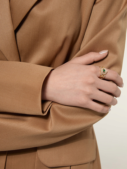 Кольцо из желтого золота с изумрудом и бриллиантами, 2 Кольцо из желтого золота с изумрудом и бриллиантами, 2