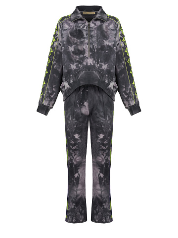 Серый tie-dye костюм с укороченной толстовкой и вышивкой в виде крестов, 1