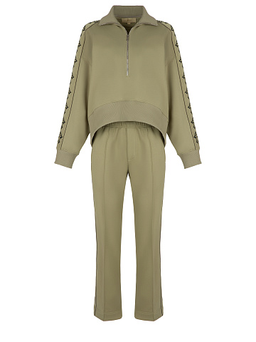 Зеленый костюм с укороченной толстовкой и вышивкой в виде крестов, 1