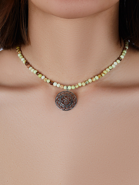 Колье с кулоном из серебра и лимонного хризопраза, 2 Колье с кулоном из серебра и лимонного хризопраза, 2