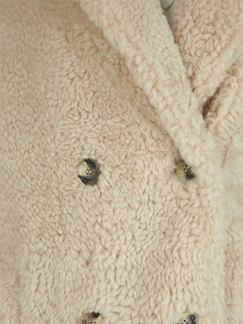 Бежевая шуба из овчины, 3