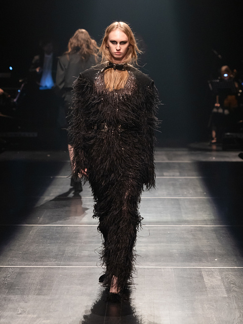 Look #106, 1 Look #106, 1