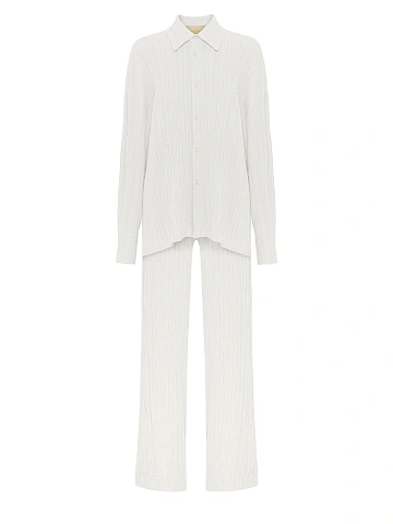 Белый комплект из рубашки и брюк, 1