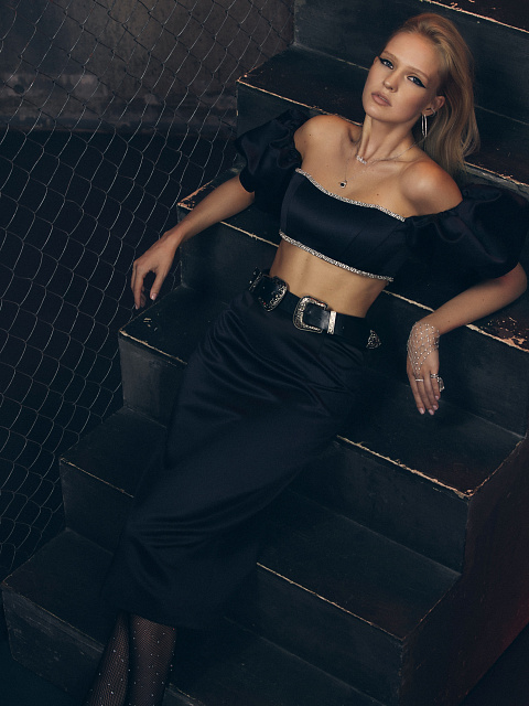 Черная атласная юбка-миди, 4