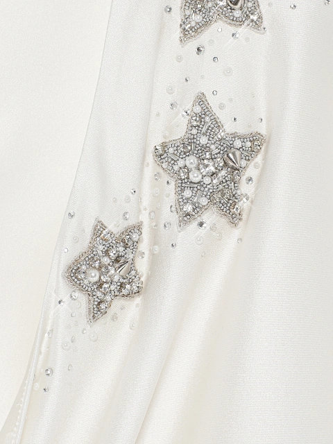 Белое шелковое платье-миди на запах со звездами, 3