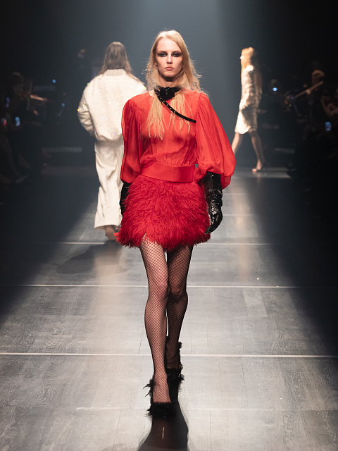 Look #50, 1 Look #50, 1