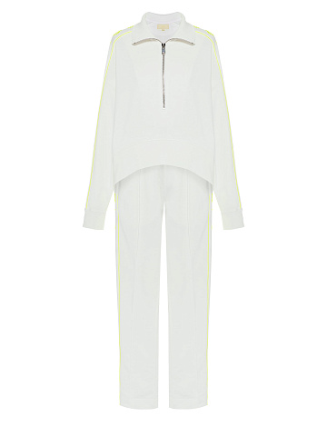 Белый костюм с укороченной толстовкой и неоново-желтой вышивкой, 1