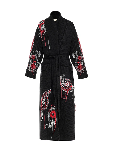 Черное вязаное пальто с косами и вышивкой, 1