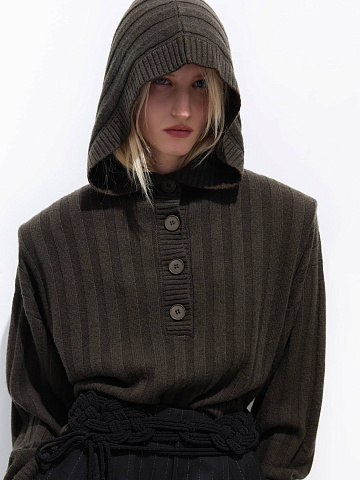 Джемпер цвета хаки с капюшоном, 2