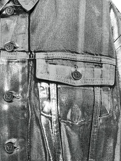 Черная укороченная джинсовка с серебряным напылением, 3