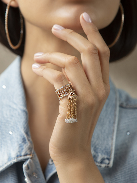 Кольцо-кисть из розового золота с бриллиантами огранки «бриолет» и круглой огранки, 8 Кольцо-кисть из розового золота с бриллиантами огранки «бриолет» и круглой огранки, 8