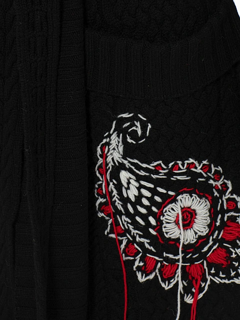 Черное вязаное пальто с косами и вышивкой, 4