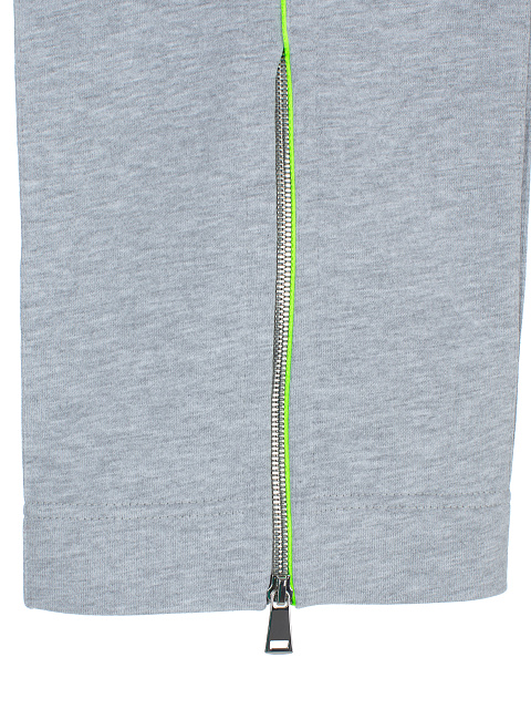 Серый трикотажный костюм с вышивкой, 7